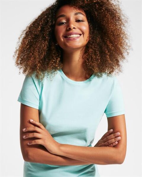 Sieviešu T-krekls ar īsām piedurknēm no organiskās kokvilnas