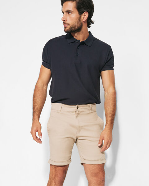 Šorti ar salocītu joslu un drošības dūrienu